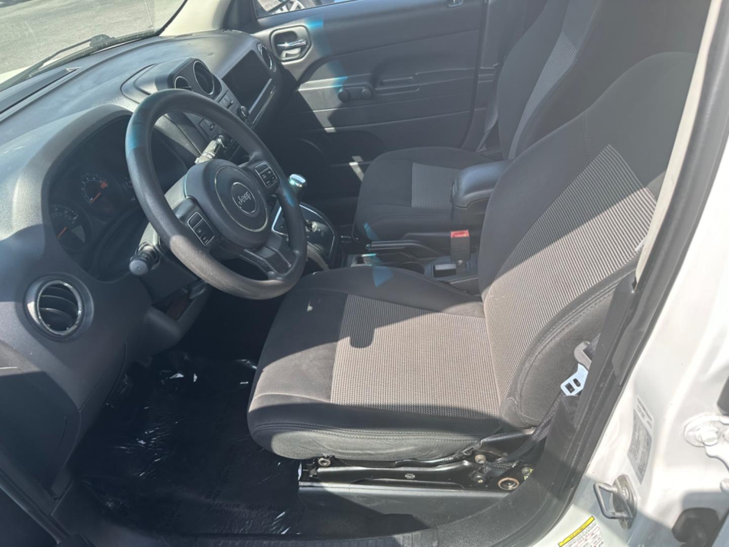 2017 Jeep Patriot (1C4NJPBB4HD) , located at 419 N 18th St., Monroe, LA, 71201, (318) 410-9250, 32.514370, -92.105133 - Photo#1